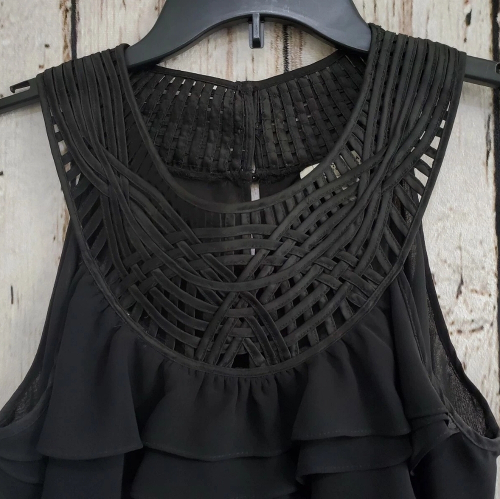 White‎ House Black Market Womens Small Yolk Neck Peplum Sleeveless Blouse EUC - Picture 2 of 6